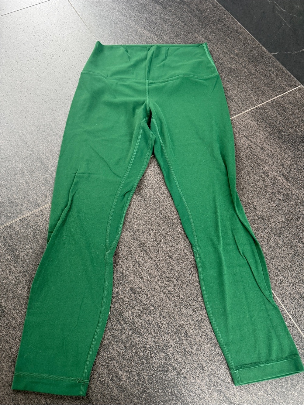 lululemon athletica Woman’s Forest Green Leggings